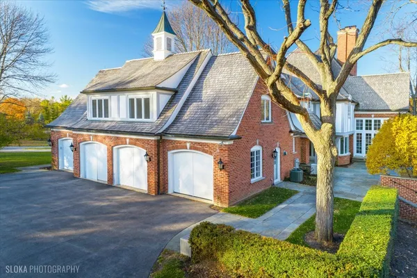 $2,650,000 | 361 Ridge Road, Barrington Hills, IL 60010