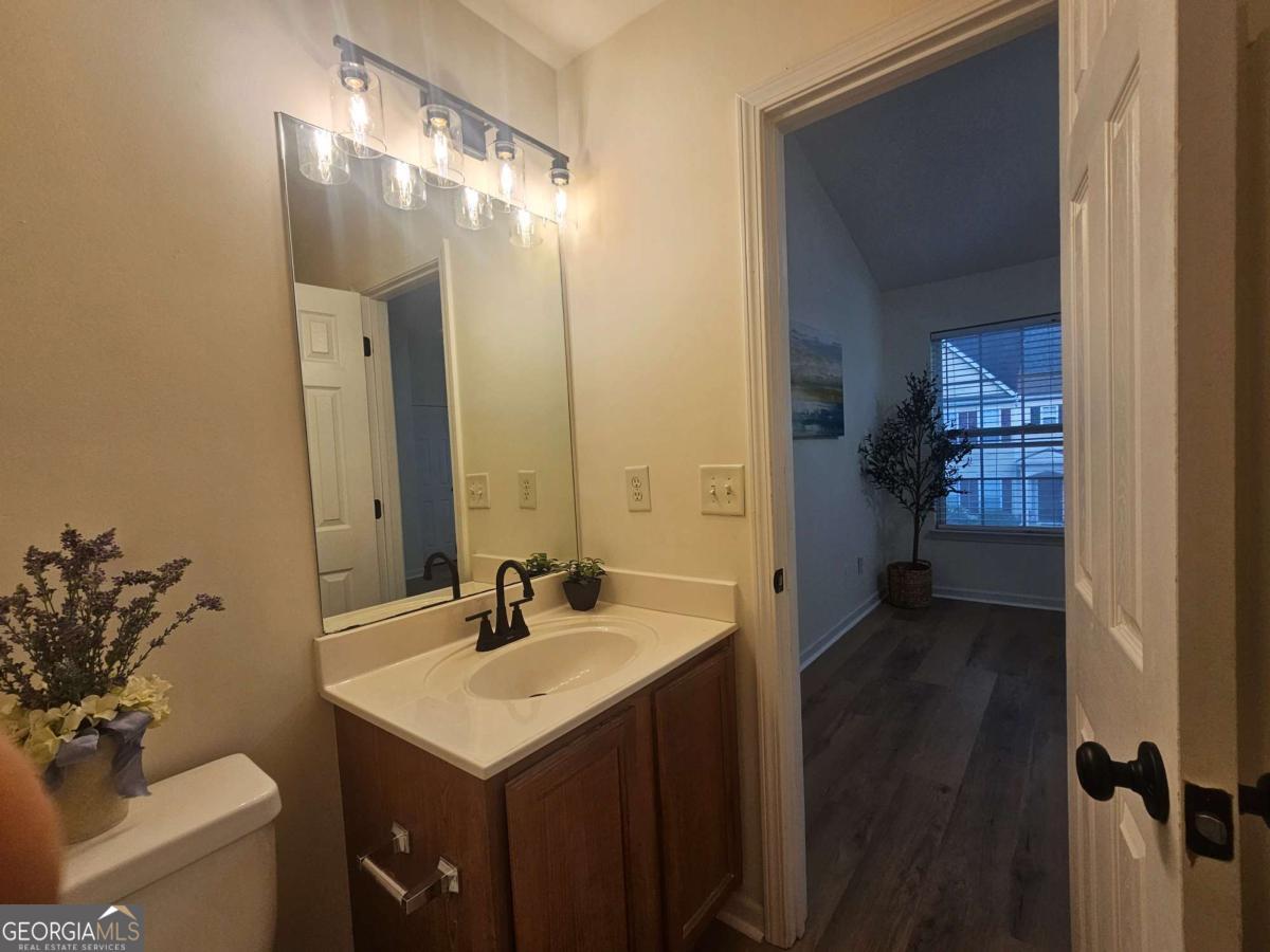 619 Kenridge Way Suwanee, GA 30024 - Photo 13 of 28