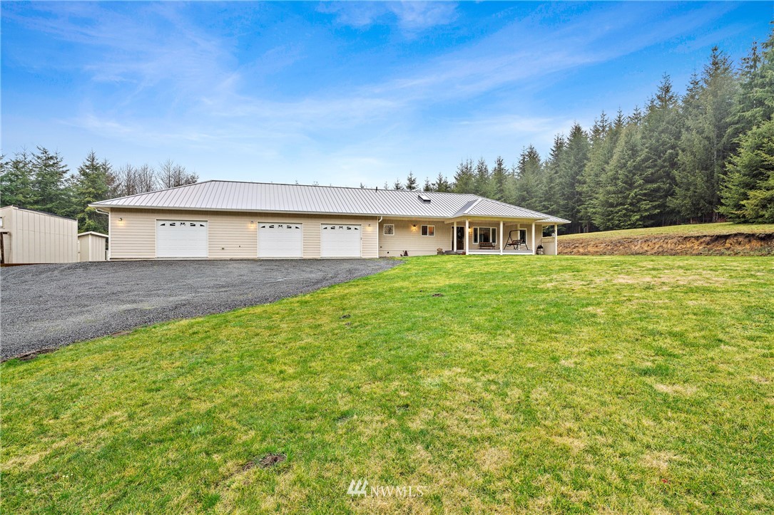 119 Smith Creek Road Raymond, WA 98577 - Photo 1 of 25 Gallery Image 1
