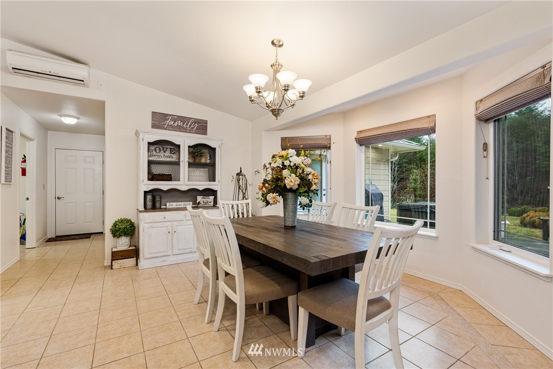119 Smith Creek Road Raymond, WA 98577 - Photo 6 of 25 Gallery Image 6