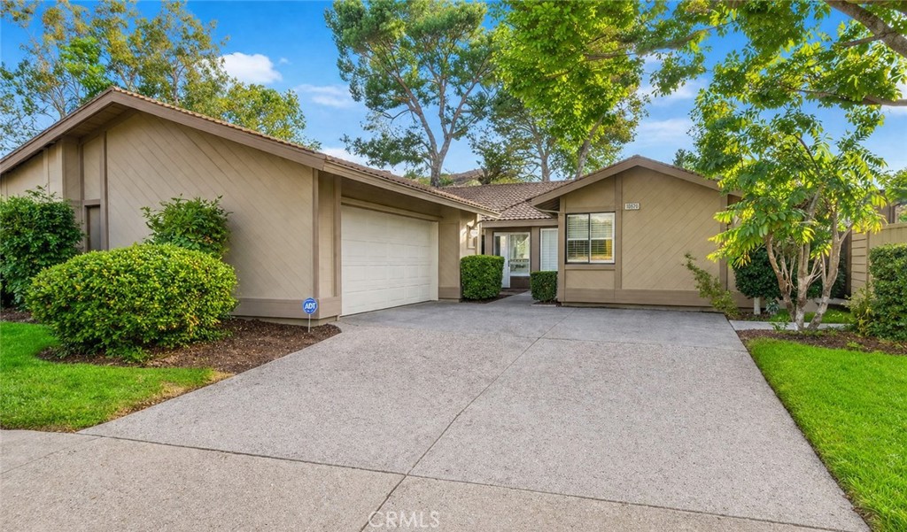 512 Vía La Paloma Riverside, CA 92507 - Photo 1 of 1