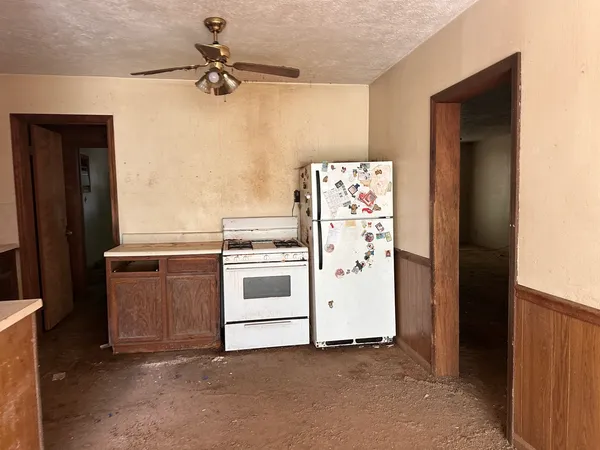 $24,900 | 204 South 10th Street, Herrin, IL 62948