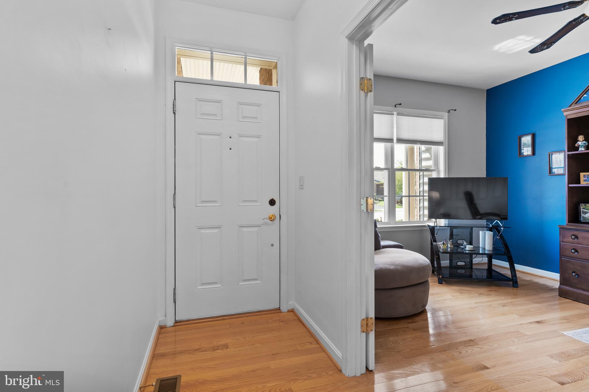 152 St Michaels Way Hanover, PA 17331 - Photo 5 of 37 a livingroom with workspace and a window