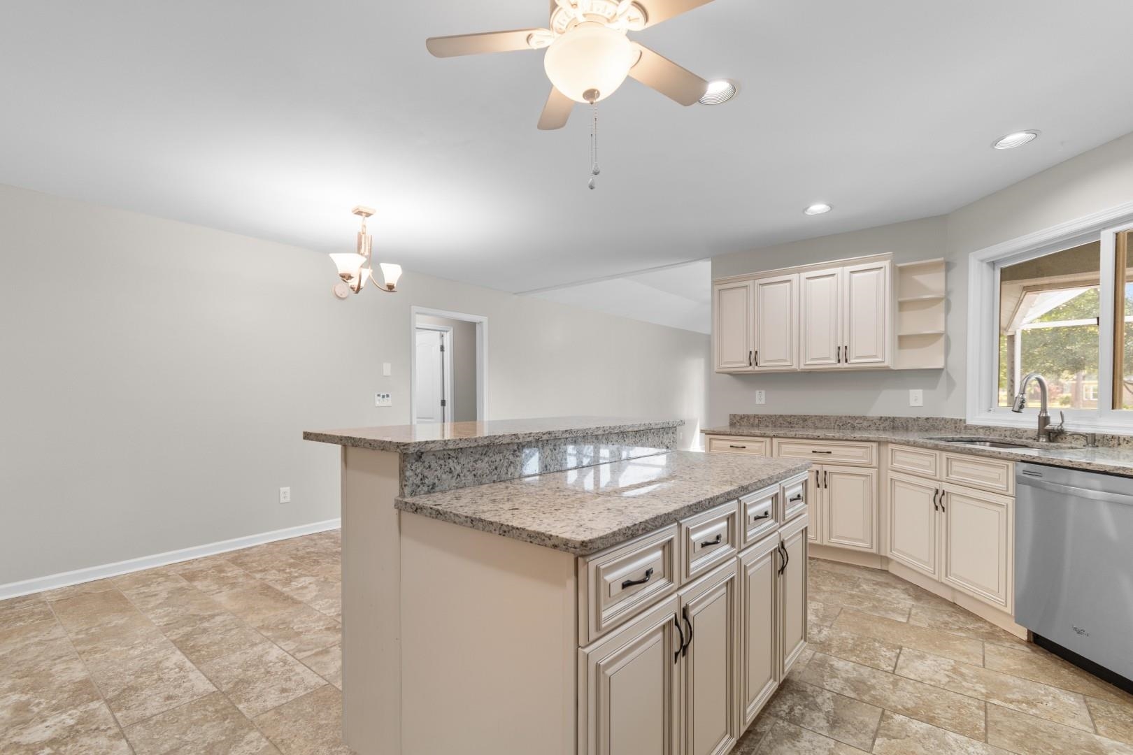8256 Timber Ridge Road Conway, SC 29526 - Photo 6 of 47 Gallery Image 6