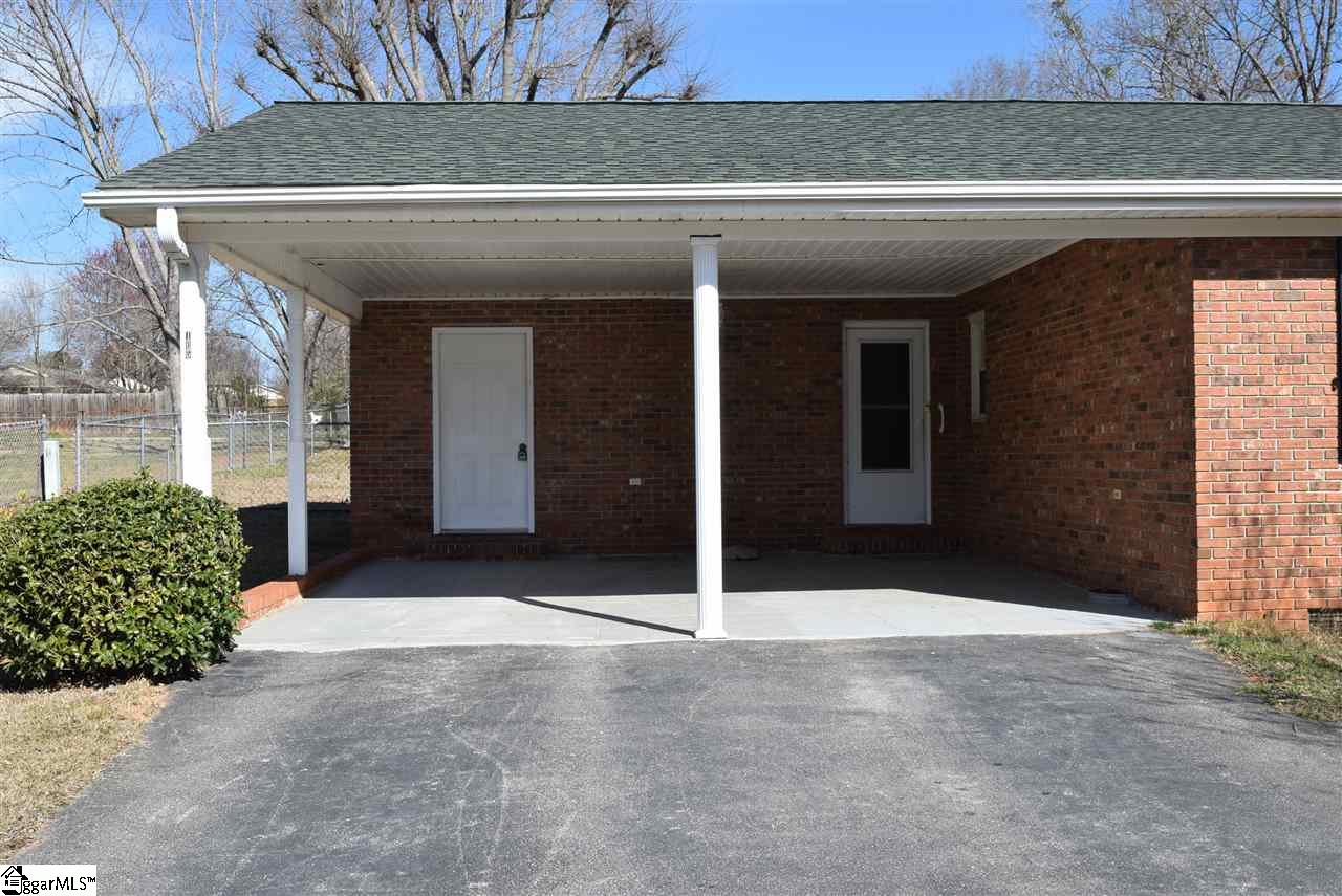105 Coldstream Drive Boiling Springs, SC 29316 - Photo 3 of 26 Gallery Image 3