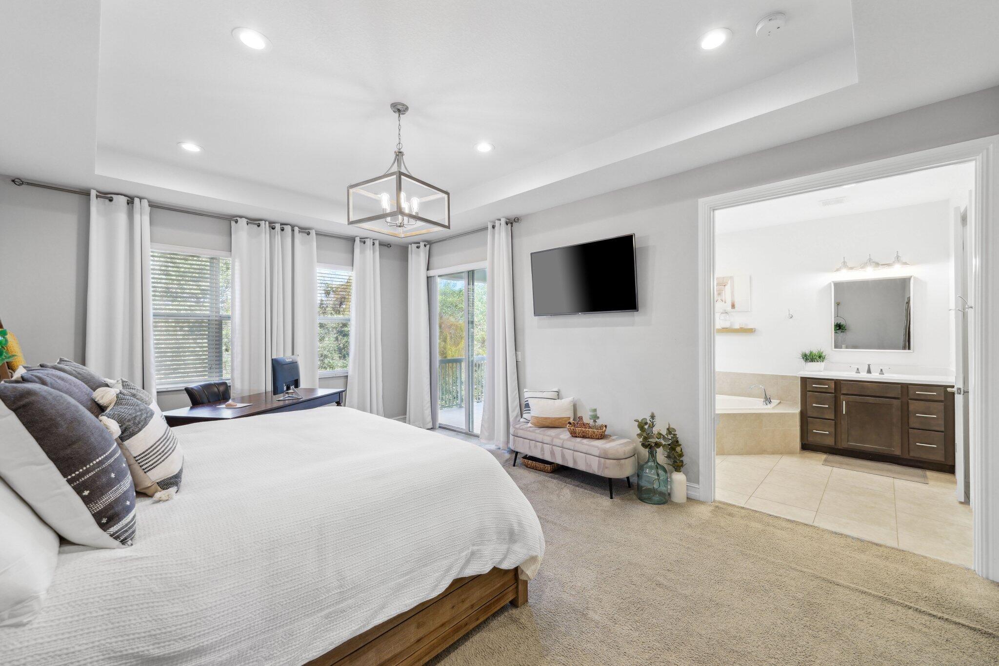 100 Northwest 69th Circle, Unit 24 Boca Raton, FL 33487 - Photo 23 of 61 Primary bedroom