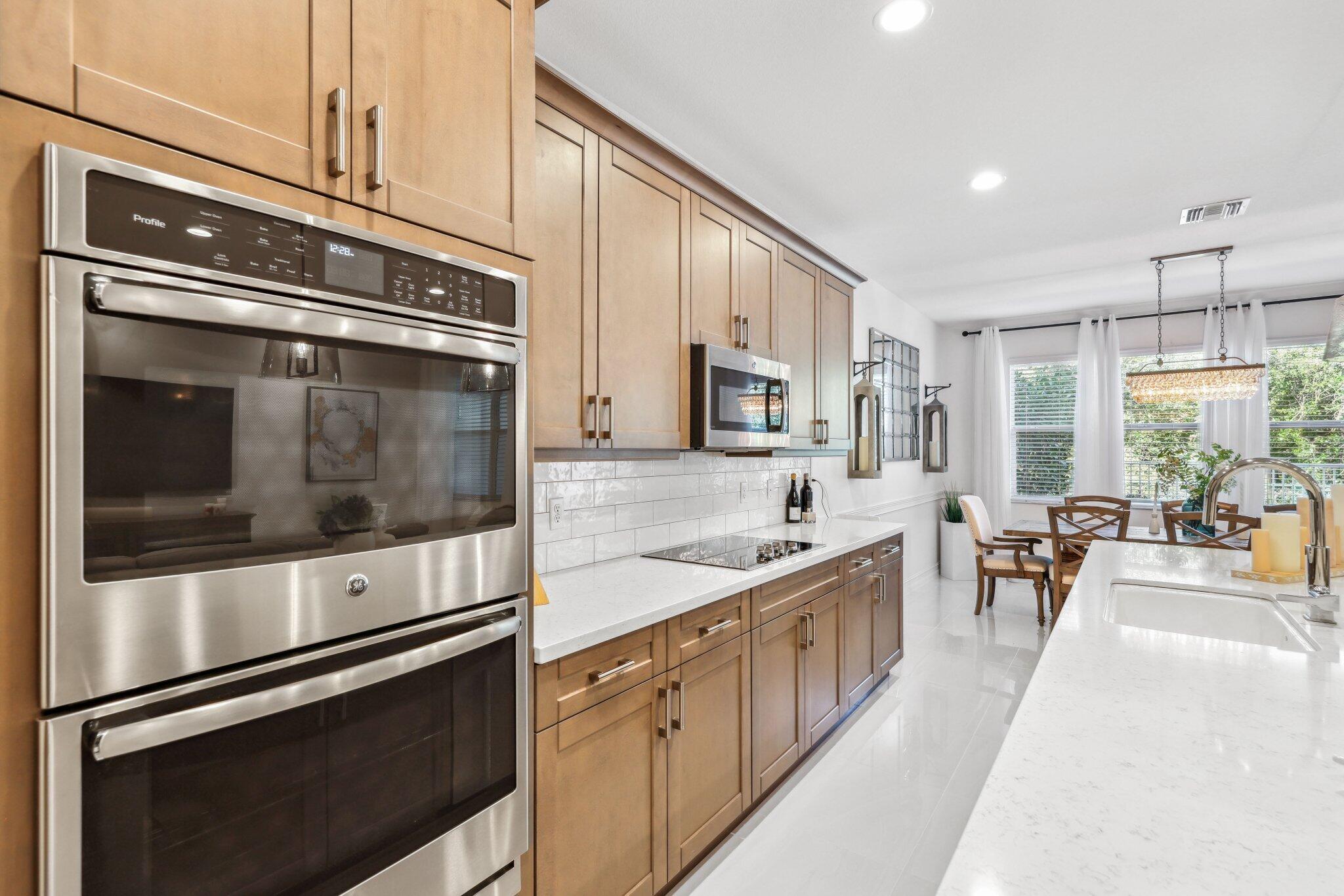 100 Northwest 69th Circle, Unit 24 Boca Raton, FL 33487 - Photo 9 of 61 Kitchen