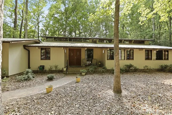 $385,000 | 562 Chelsea Drive, Sanford, NC 27332
