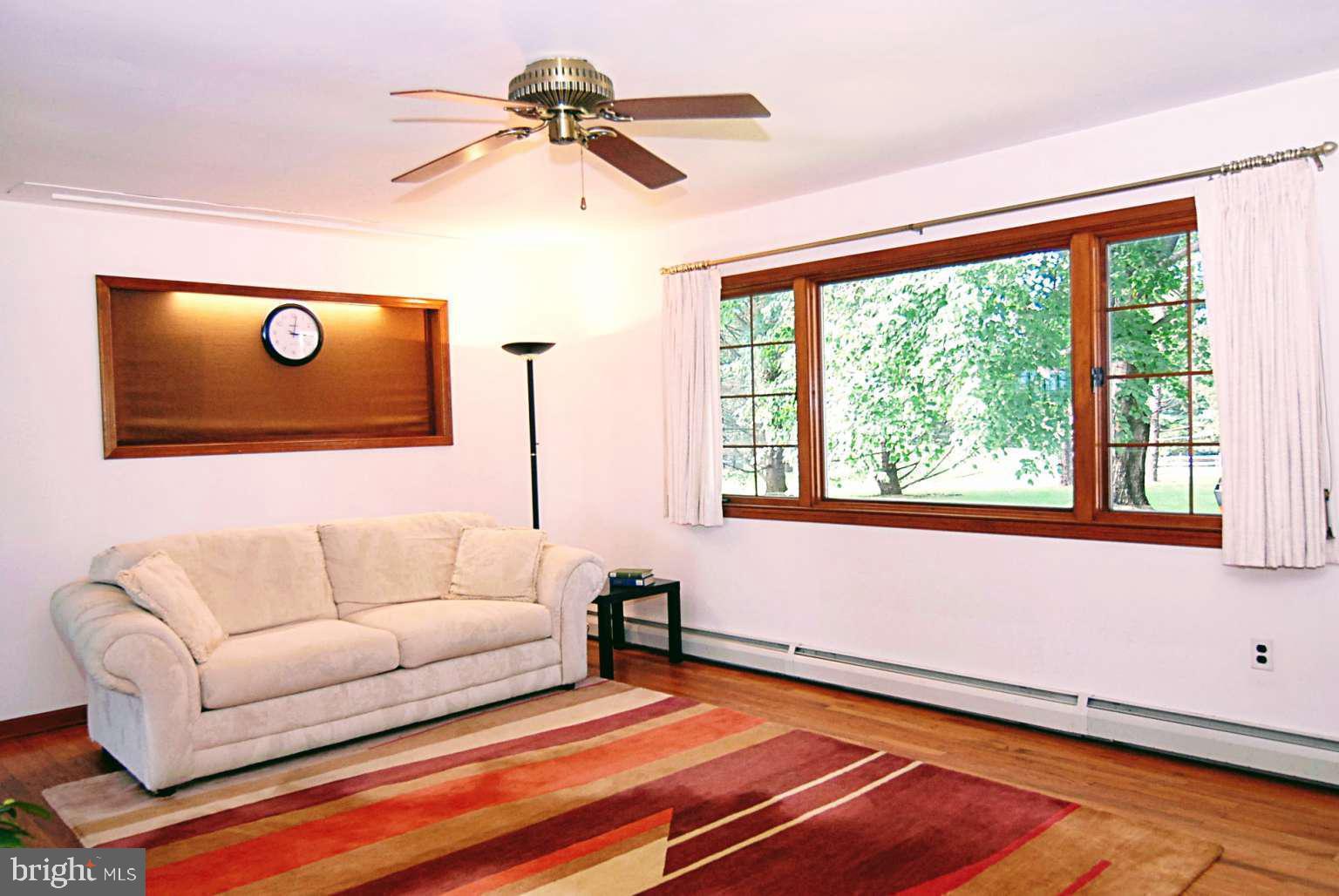 174 Firethorn Road Newtown, PA 18940 - Photo 7 of 25