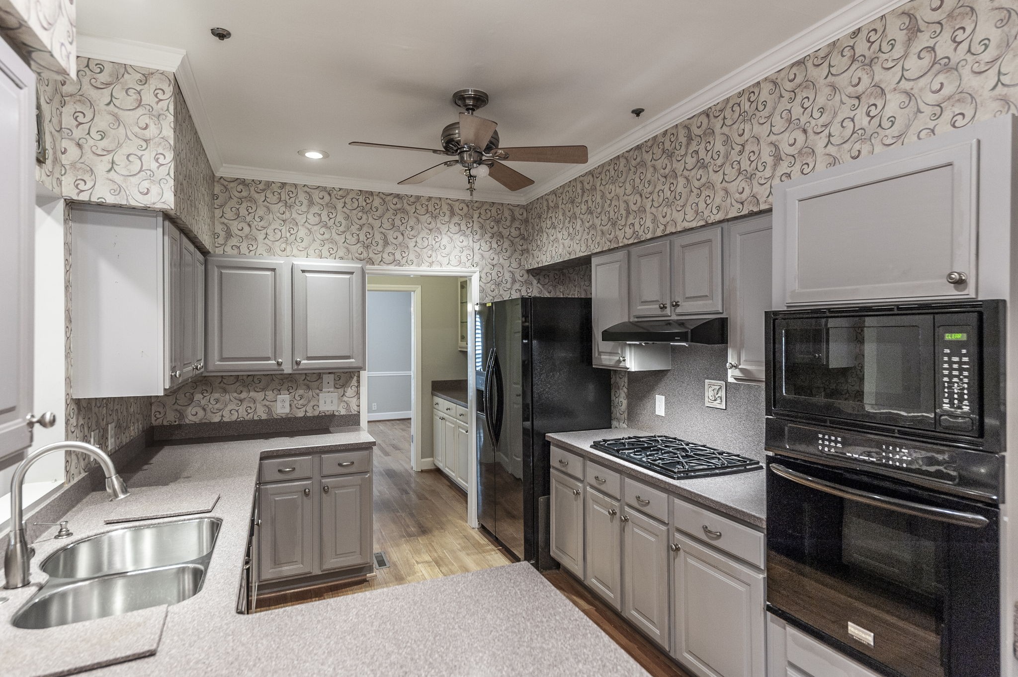 3 Wyndermere Road Hendersonville, TN 37075 - Photo 15 of 42 a kitchen with stainless steel appliances granite countertop a stove and a refrigerator