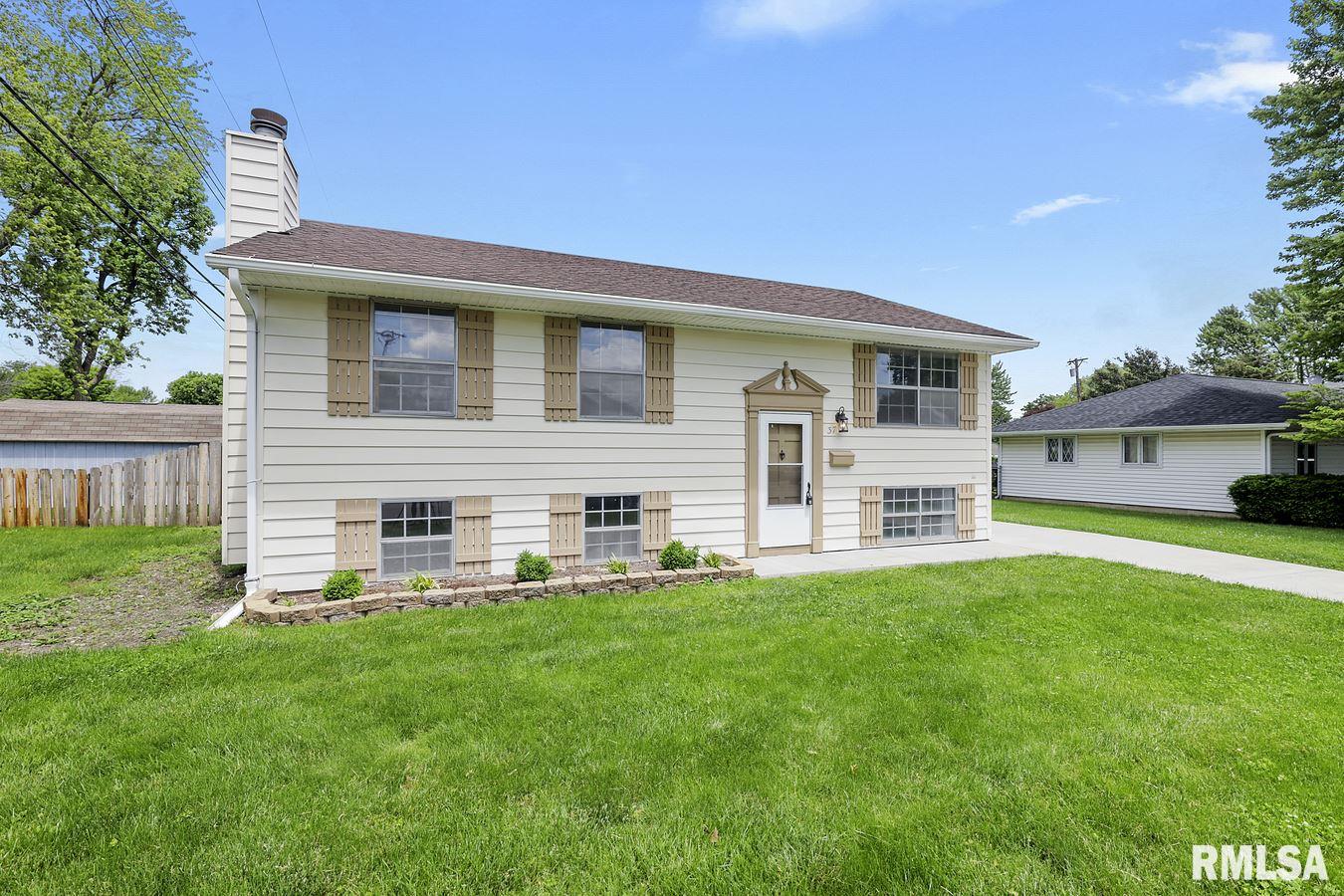 37 Groton Drive Springfield, IL 62702 - Photo 1 of 24 Gallery Image 1