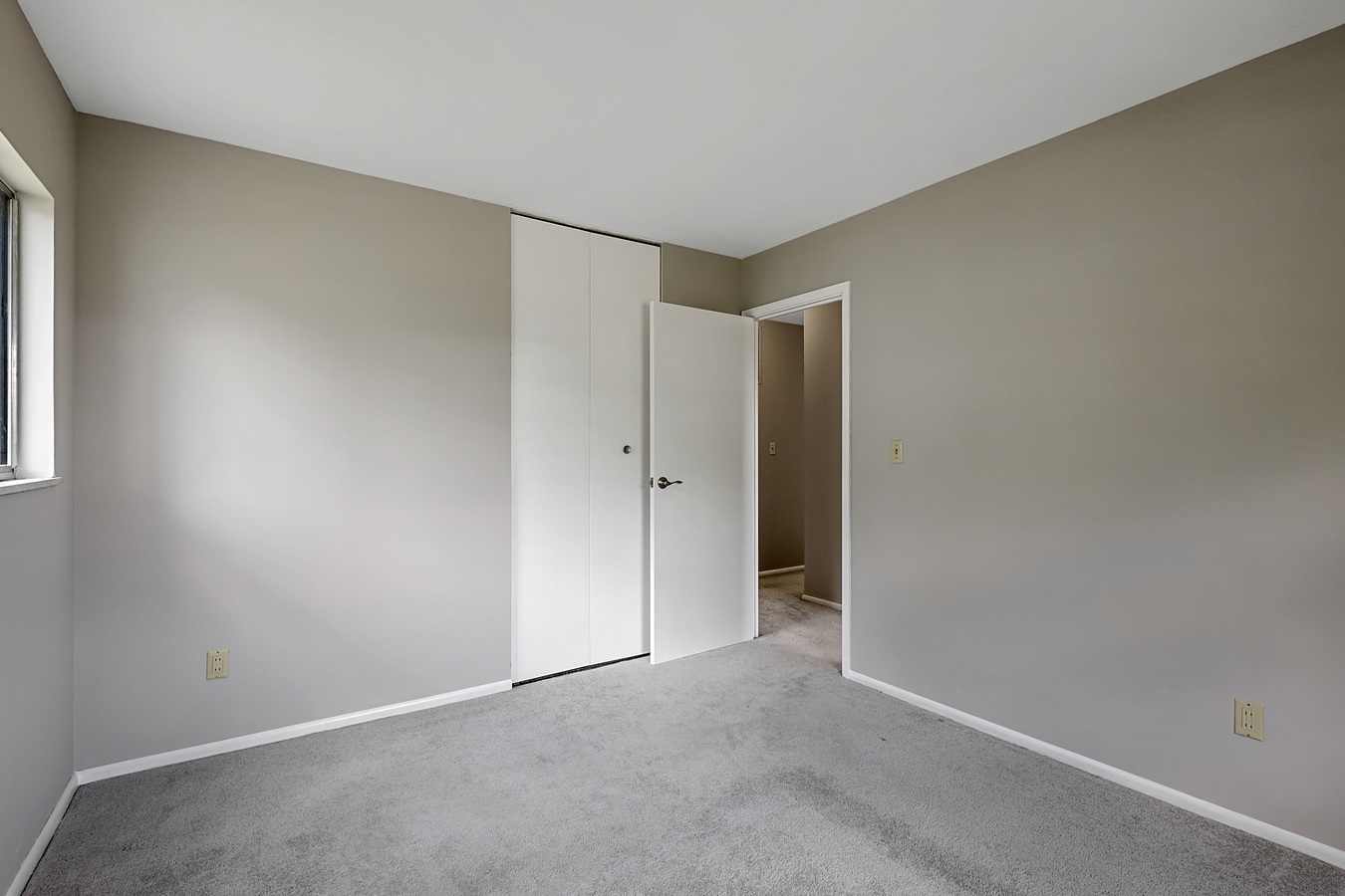 37 Groton Drive Springfield, IL 62702 - Photo 15 of 24 Gallery Image 15
