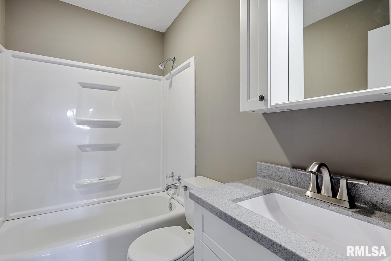 37 Groton Drive Springfield, IL 62702 - Photo 18 of 24 Gallery Image 18