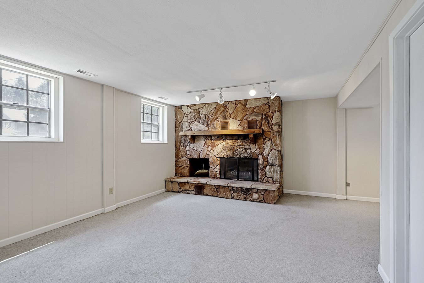 37 Groton Drive Springfield, IL 62702 - Photo 21 of 24 Gallery Image 21