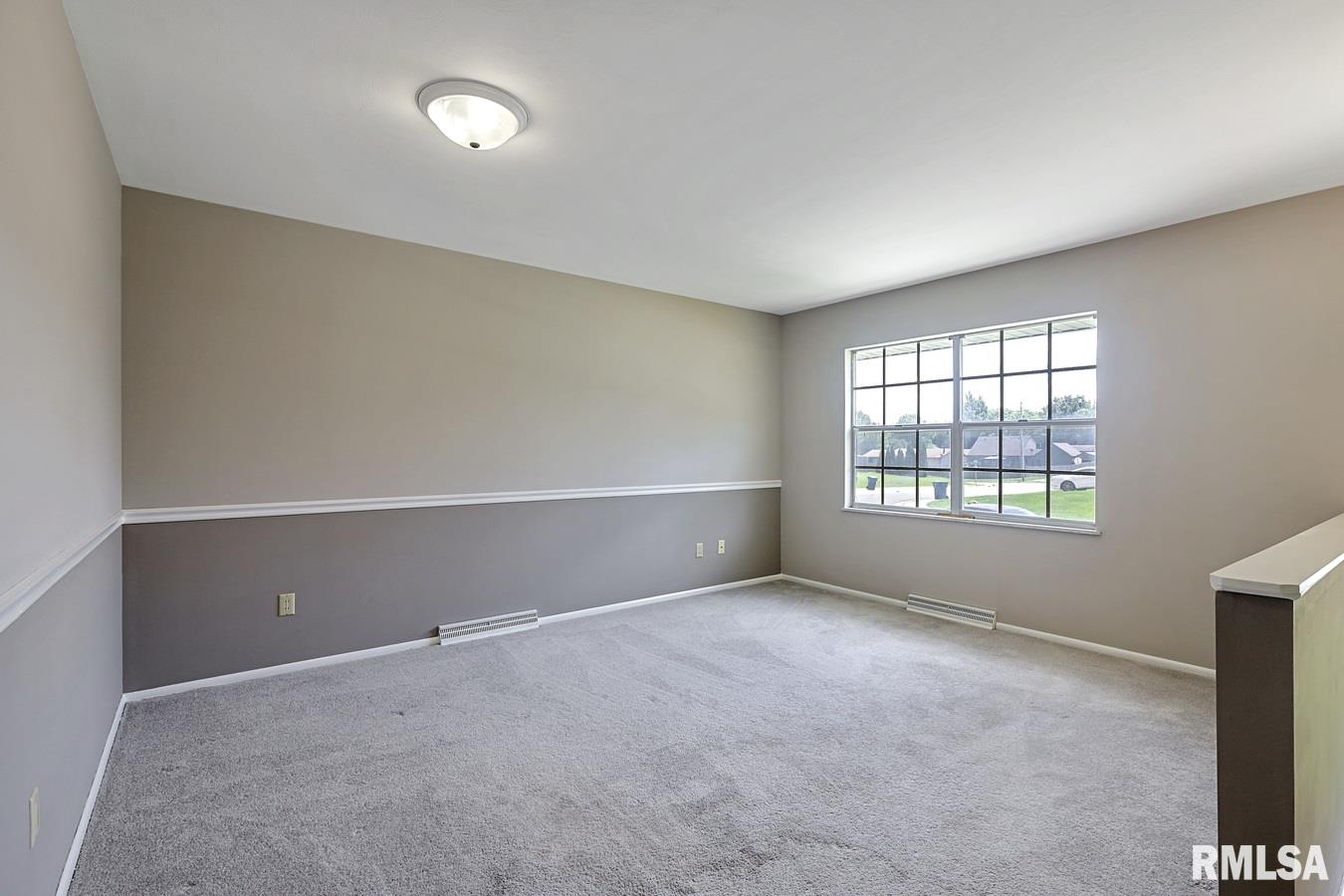 37 Groton Drive Springfield, IL 62702 - Photo 7 of 24 Gallery Image 7