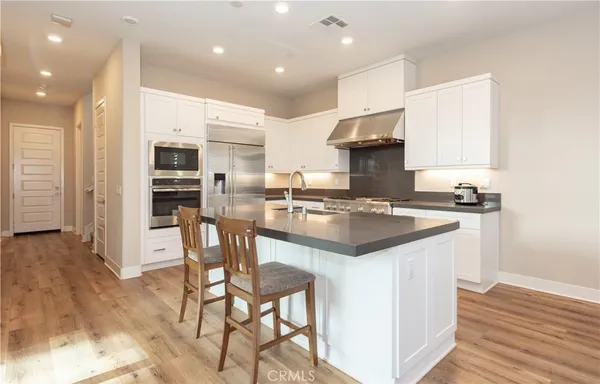 $5,600 | 114 Character, Irvine, CA 92618
