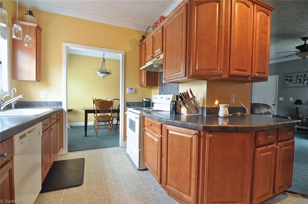 1015 George Hege Road Lexington, NC 27295 - Photo 13 of 17 Gallery Image 13
