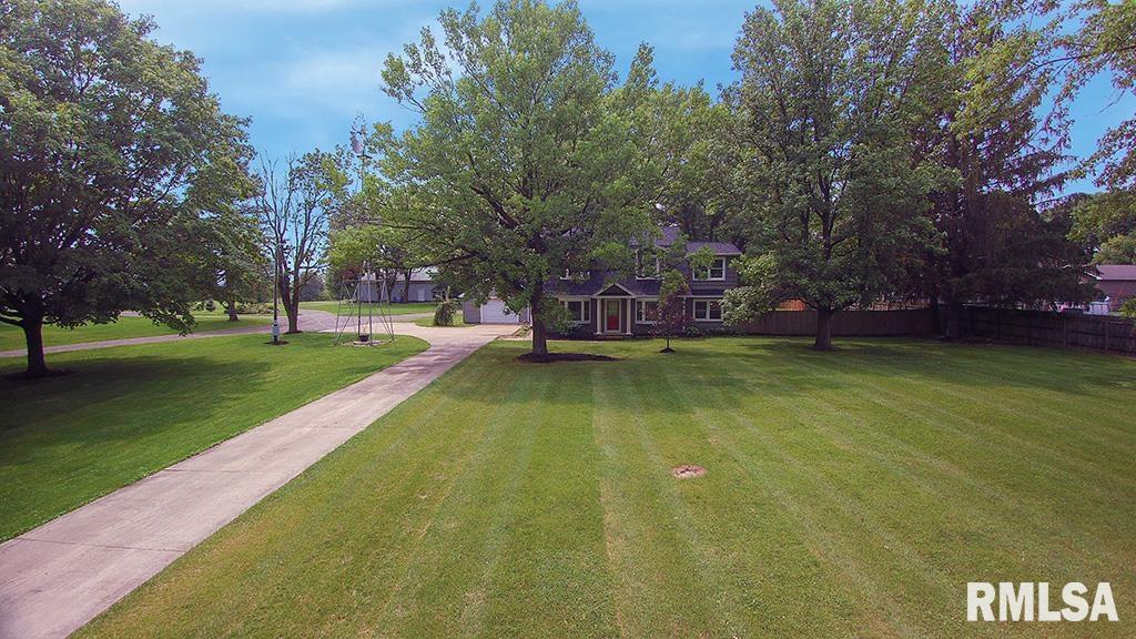 11836 Coon Hunters Road Blue Grass, IA 52726 - Photo 7 of 32 Gallery Image 7