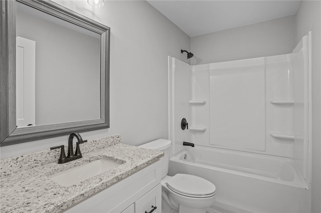 85 Colonial Avenue Cumberland, RI 02864 - Photo 12 of 22