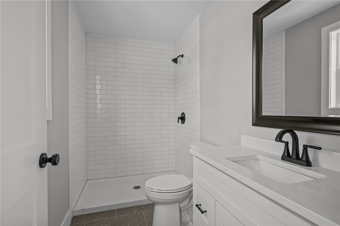 85 Colonial Avenue Cumberland, RI 02864 - Photo 13 of 22