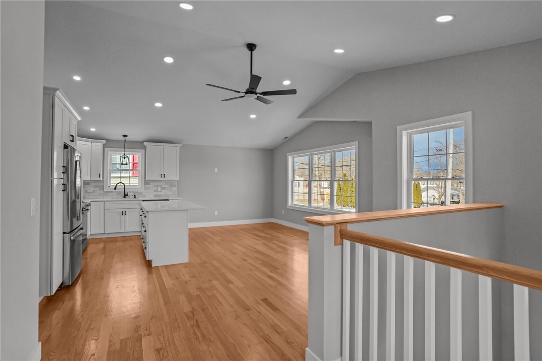 85 Colonial Avenue Cumberland, RI 02864 - Photo 3 of 22