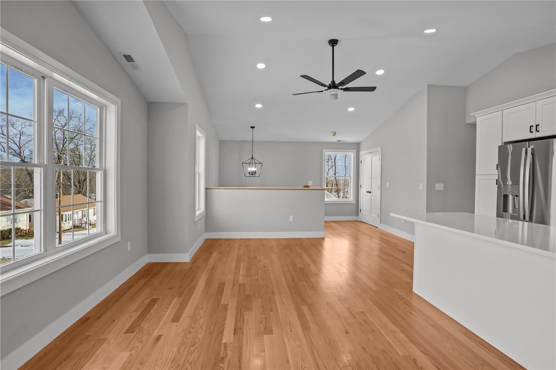 85 Colonial Avenue Cumberland, RI 02864 - Photo 7 of 22