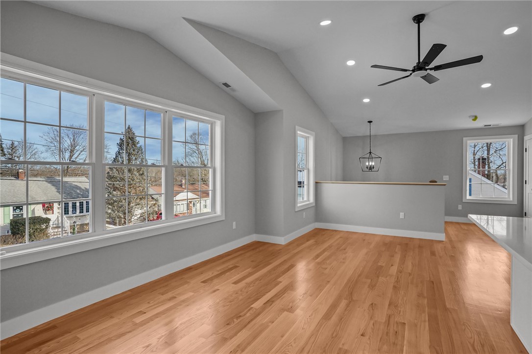 85 Colonial Avenue Cumberland, RI 02864 - Photo 8 of 22