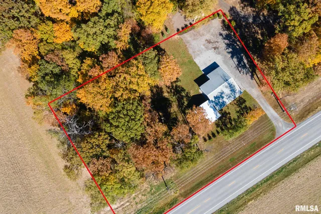 $239,000 | 23115 Highway 14, Macedonia, IL 62860