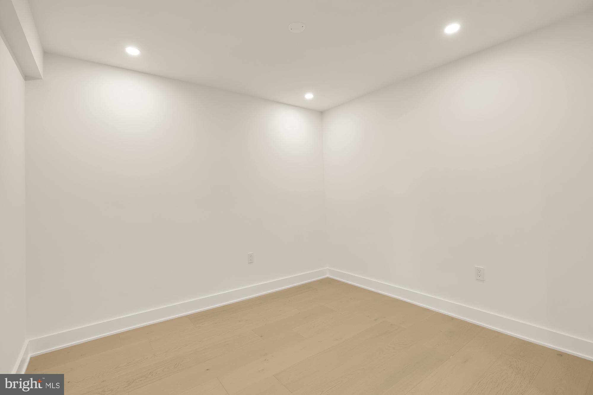 2116 Kalorama Road Northwest, Unit 104 Washington, DC 20008 - Photo 16 of 33 a view of an empty room
