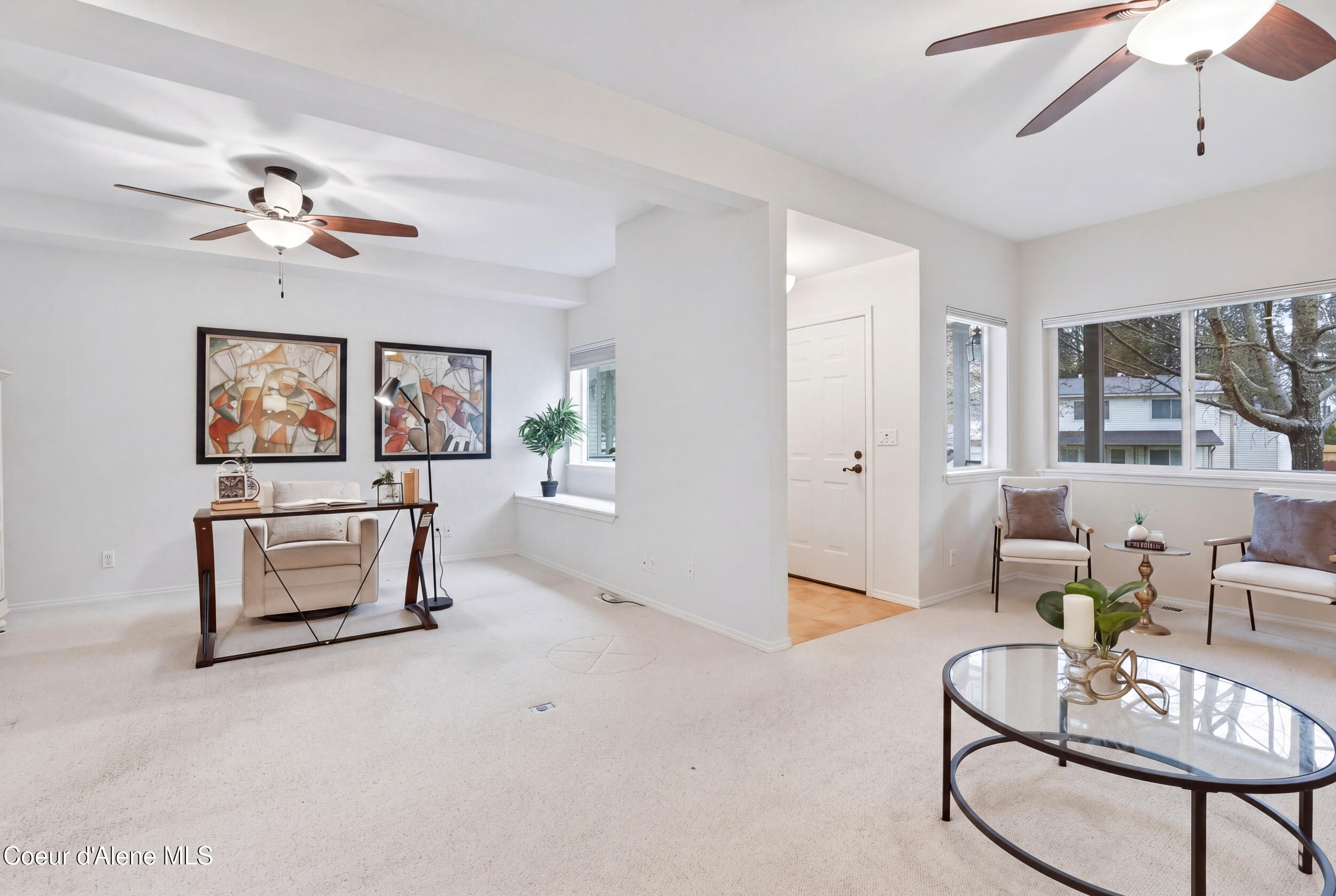 3654 Scotchpine Lane, Unit 2 Coeur D'Alene, ID 83815 - Photo 11 of 62 Living Room/Den