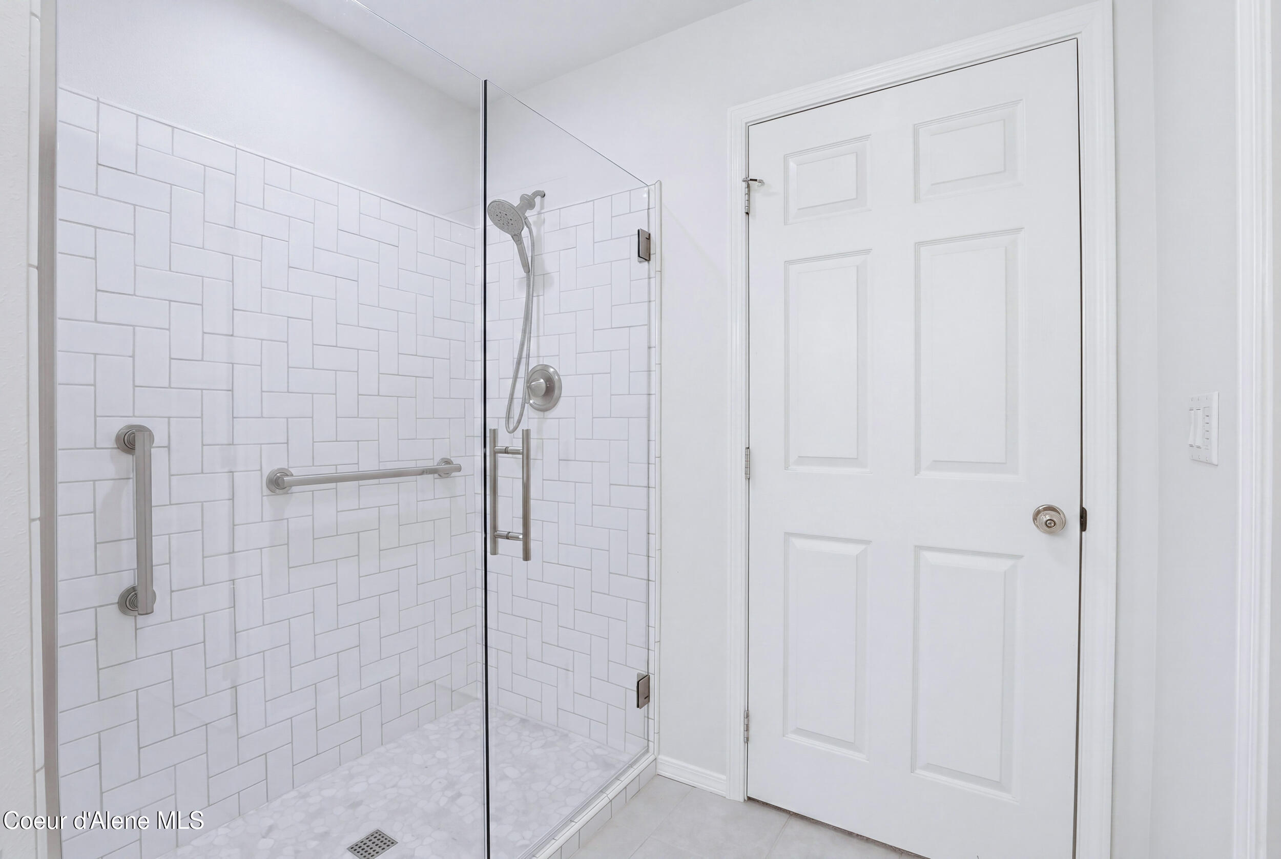 3654 Scotchpine Lane, Unit 2 Coeur D'Alene, ID 83815 - Photo 27 of 62 Master Bedroom 1 Bathroom