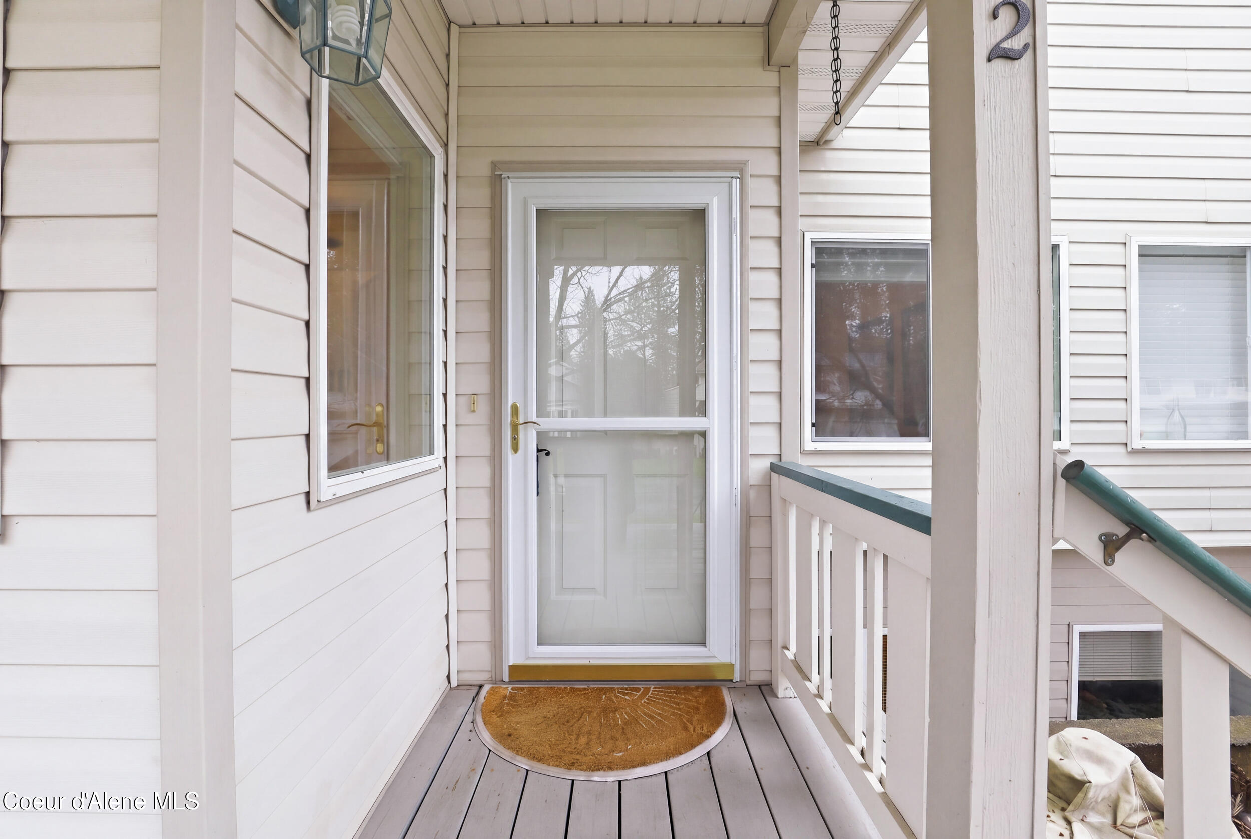 3654 Scotchpine Lane, Unit 2 Coeur D'Alene, ID 83815 - Photo 47 of 62 Front Porch