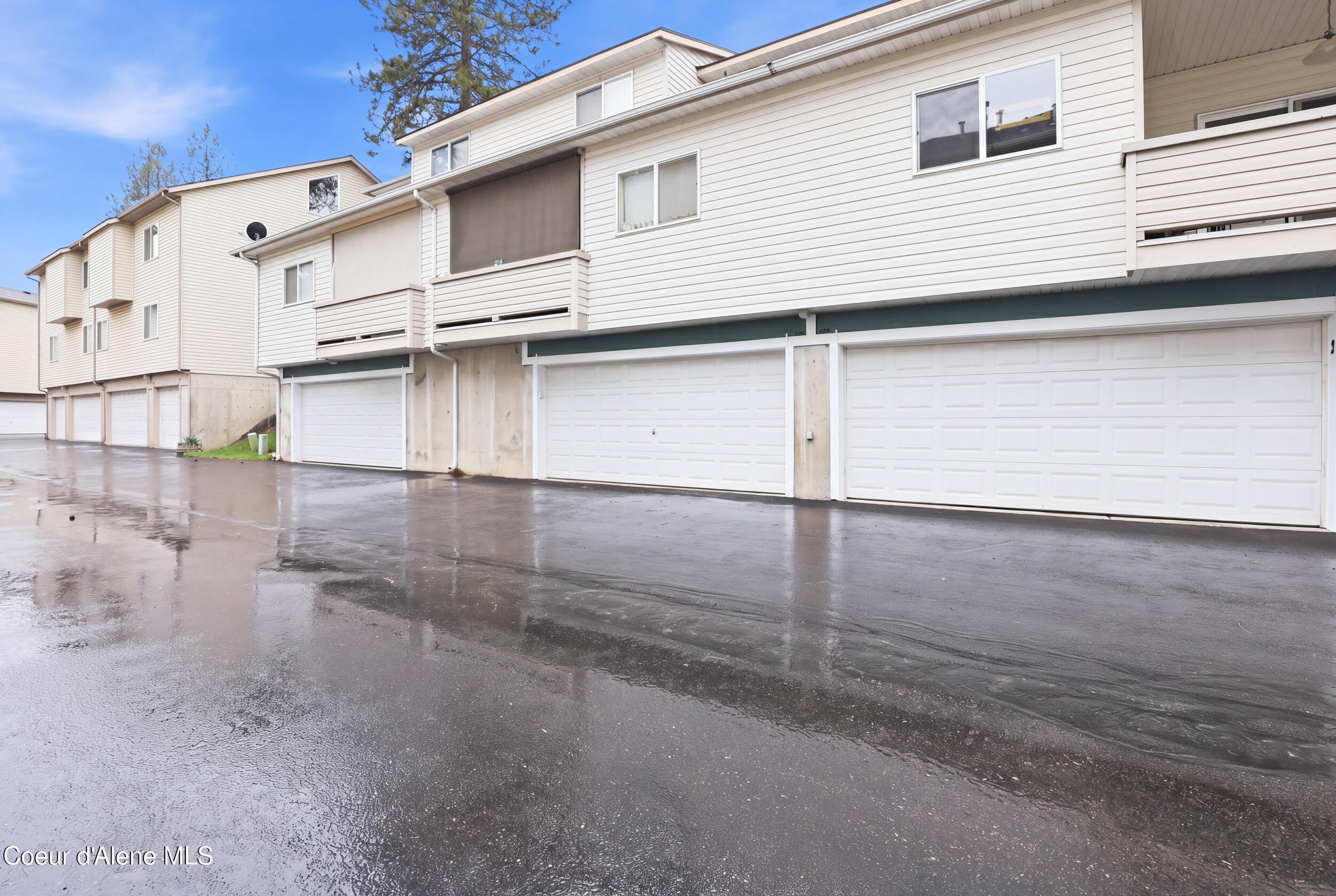 3654 Scotchpine Lane, Unit 2 Coeur D'Alene, ID 83815 - Photo 51 of 62 Garage