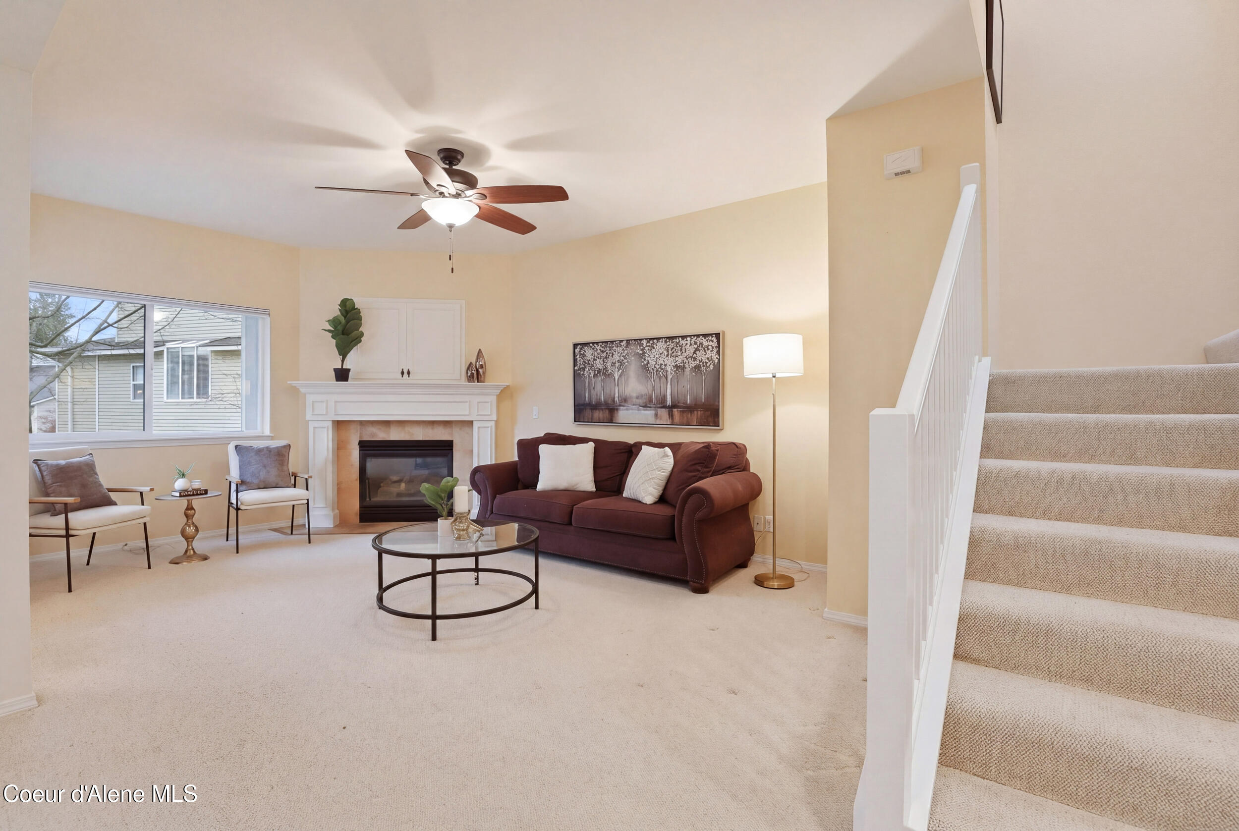 3654 Scotchpine Lane, Unit 2 Coeur D'Alene, ID 83815 - Photo 10 of 62 Living Room