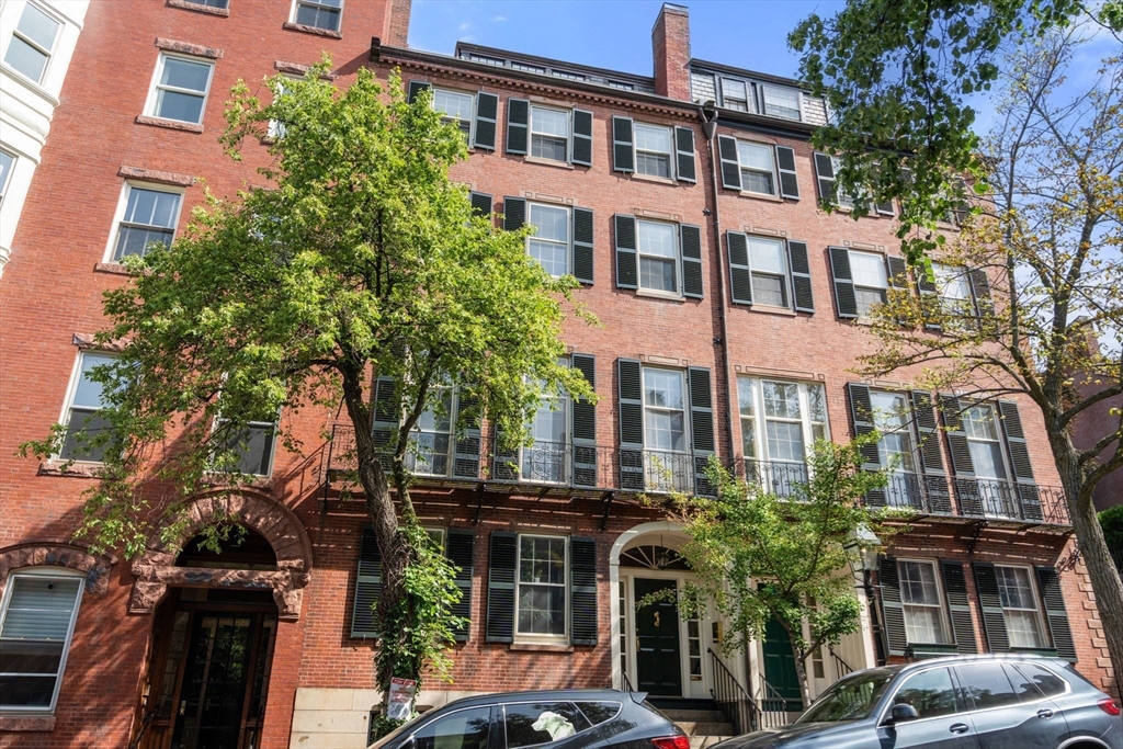 1 Chestnut Street, Unit 3B Boston, MA 02108 - Photo 18 of 20