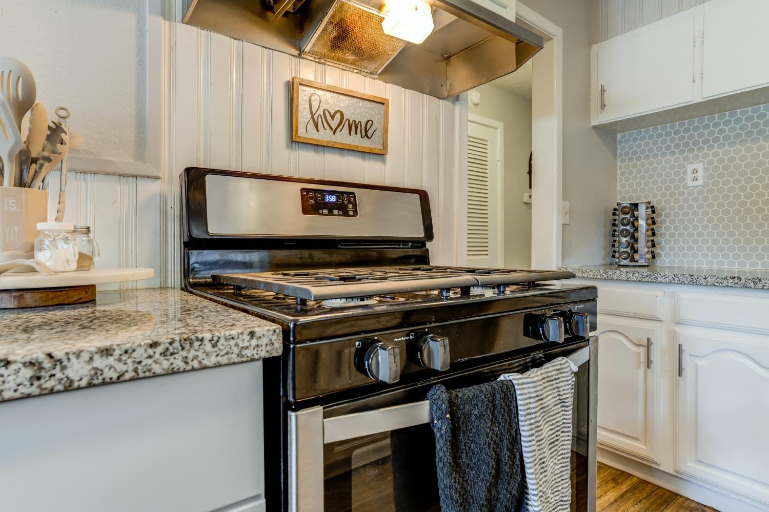 4617 63rd Street Lubbock, TX 79414 - Photo 5 of 14 Photo 5