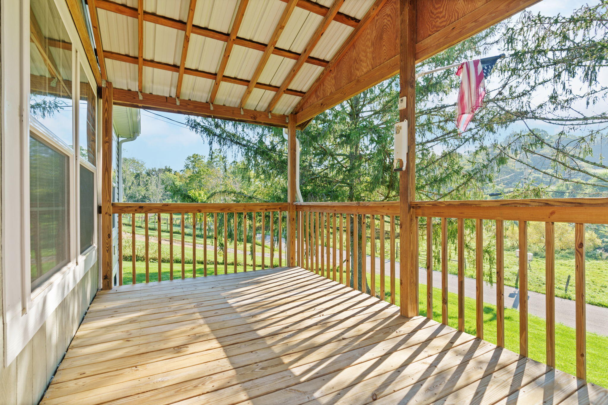 21160 Campground Road Bristol, VA 24202 - Photo 5 of 19 19-web-or-mls-DSC07207