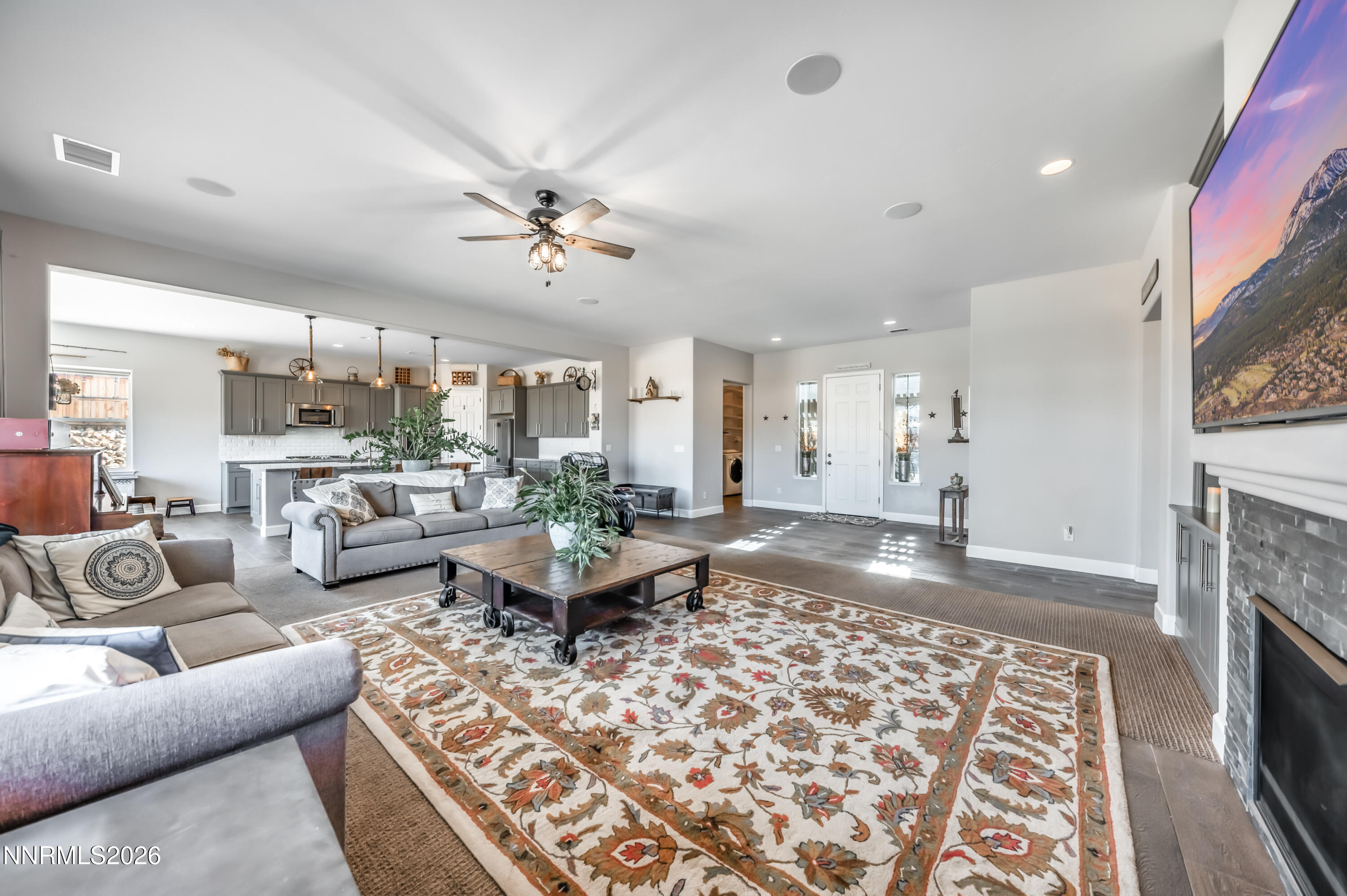 445 Horizon Ridge Road Spanish Springs, NV 89441 - Photo 10 of 45 H-1027