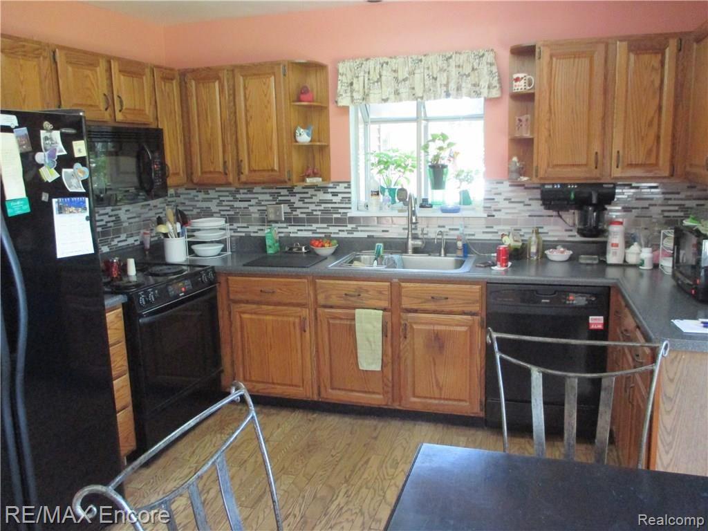 11600 Big Lake Road Davisburg, MI 48350 - Photo 30 of 60 IMG_5692 - Copy.JPG