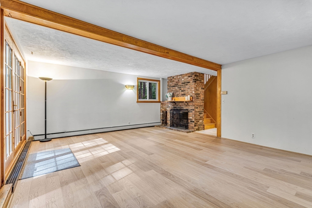 19 Algonquin Road Canton, MA 02021 - Photo 4 of 40