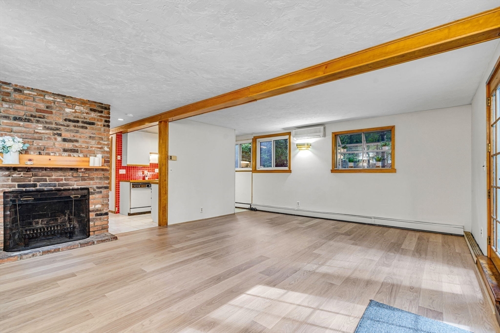 19 Algonquin Road Canton, MA 02021 - Photo 5 of 40