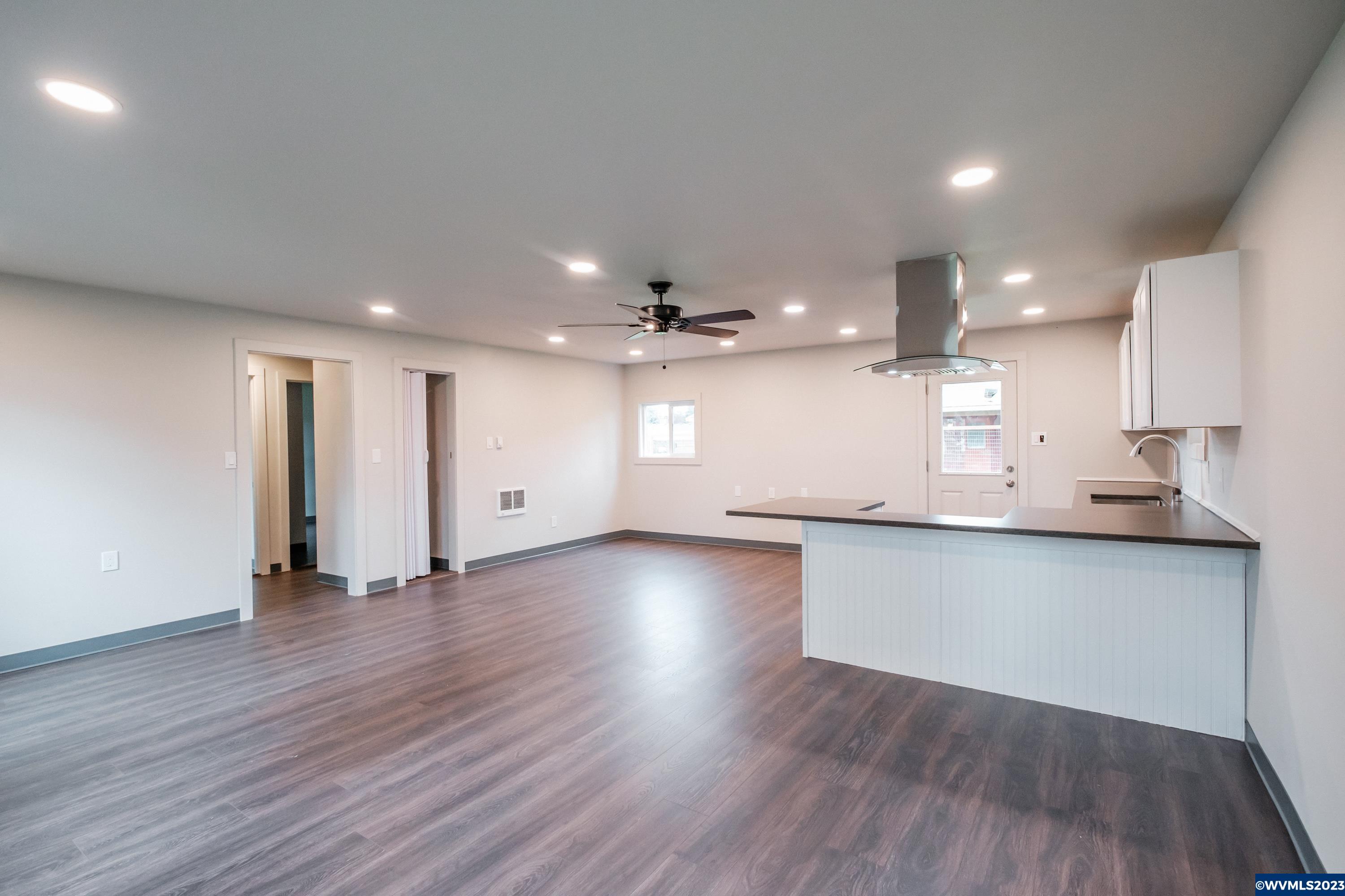 4180 Macleay Road Southeast Salem, OR 97317 - Photo 10 of 36 Gallery Image 10