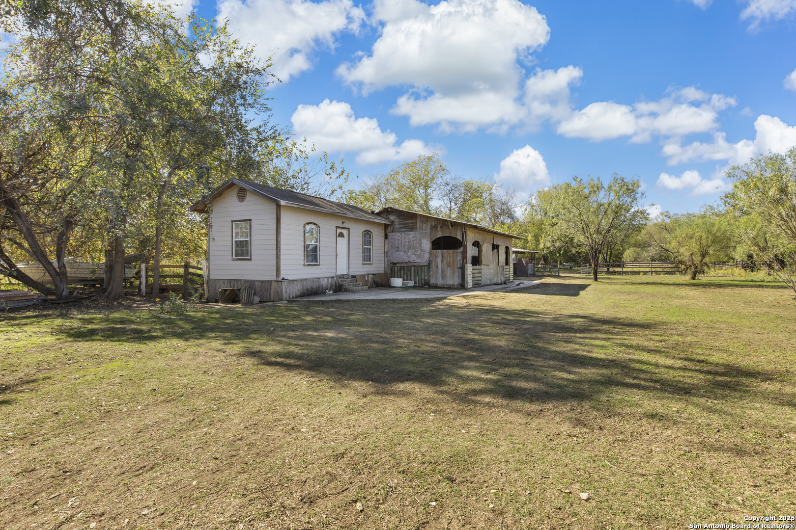 15515 South Skaggs Road Atascosa, TX 78002 - Photo 15 of 24