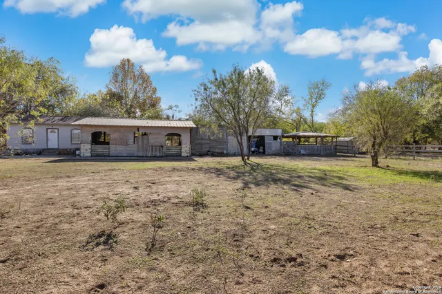$400,000 | 15515 South Skaggs Road, Atascosa, TX 78002