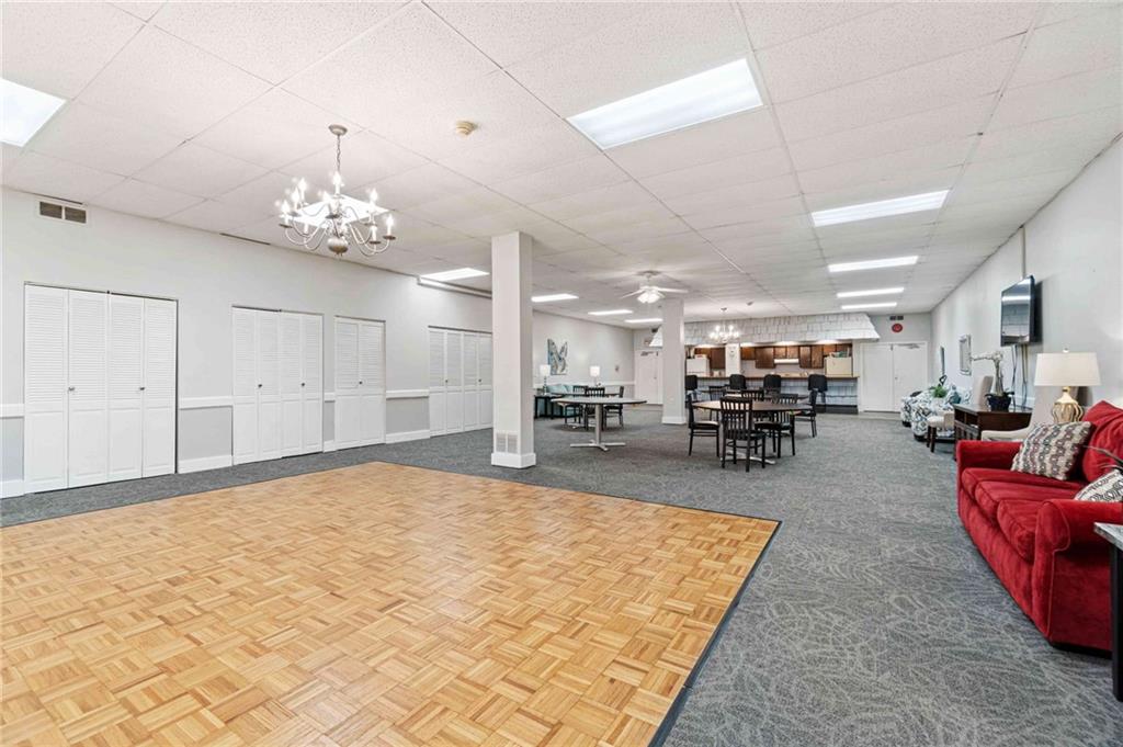 2160 Greentree Road, Unit 801W Pittsburgh, PA 15220 - Photo 14 of 20 Gallery Image 14