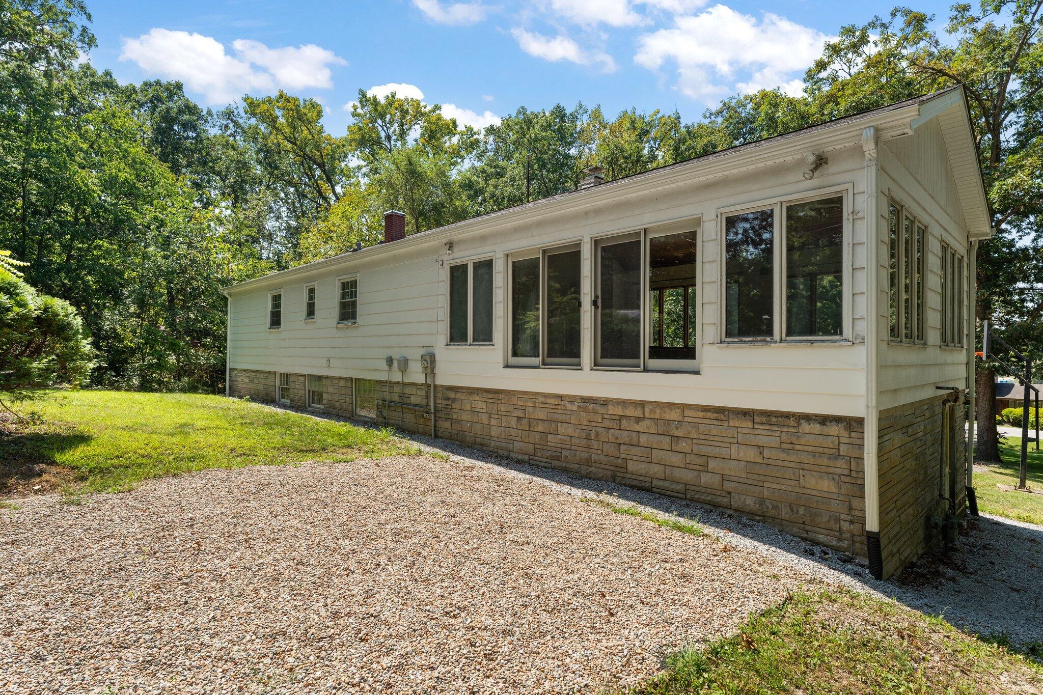 12321 Kingfisher Road Crown Point, IN 46307 - Photo 25 of 35 2048x1365