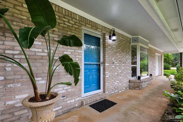 $349,900 | 4911 Woodcliff Drive, Pensacola, FL 32504