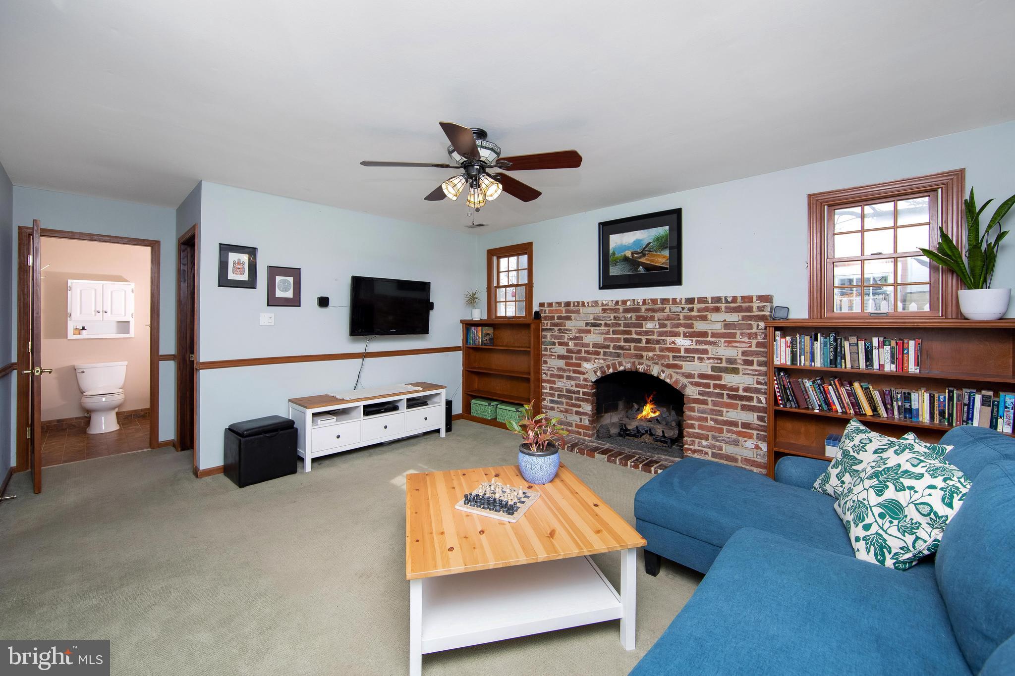 8 Mariner Drive Sewell, NJ 08080 - Photo 13 of 55