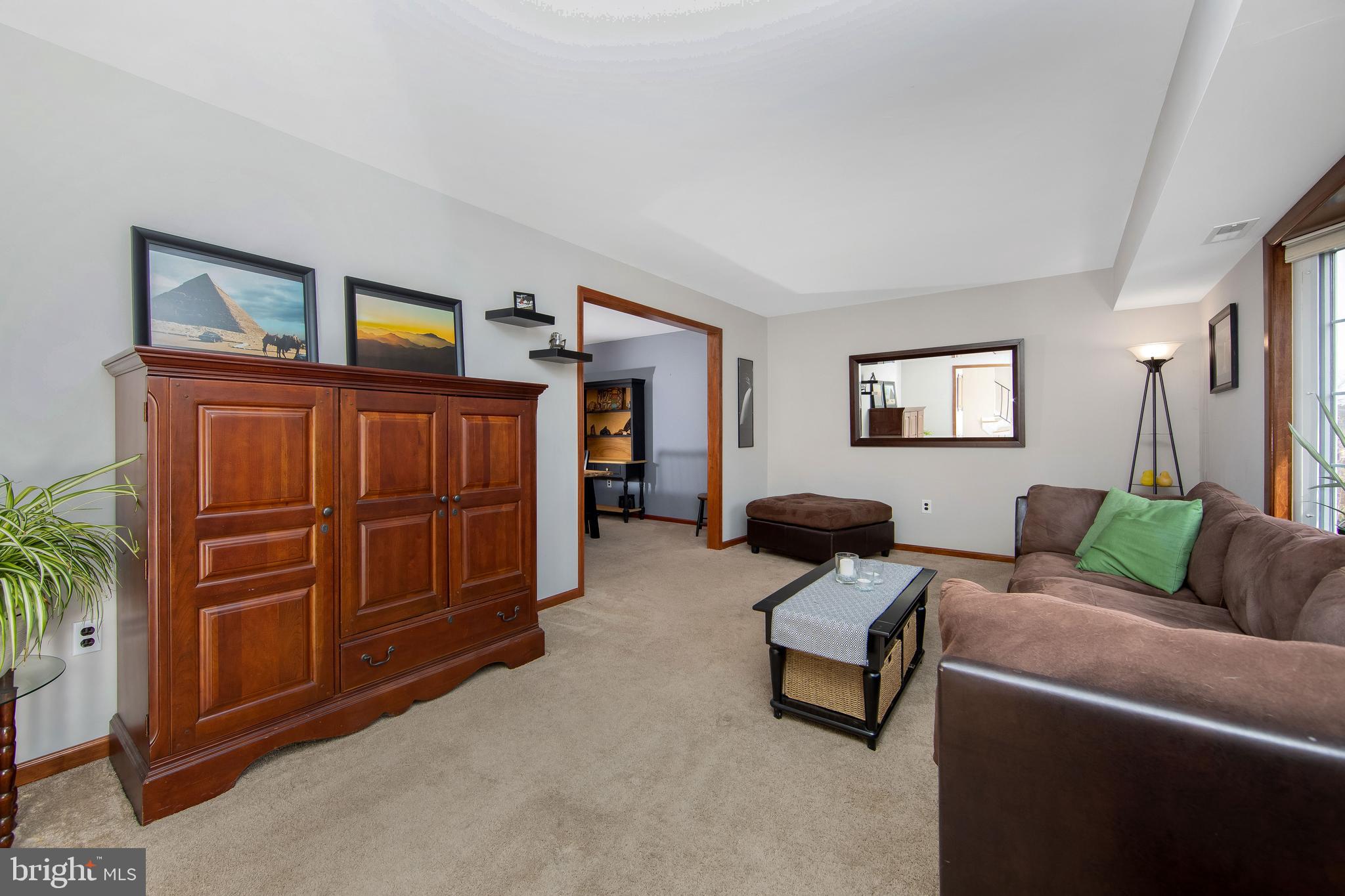 8 Mariner Drive Sewell, NJ 08080 - Photo 3 of 55