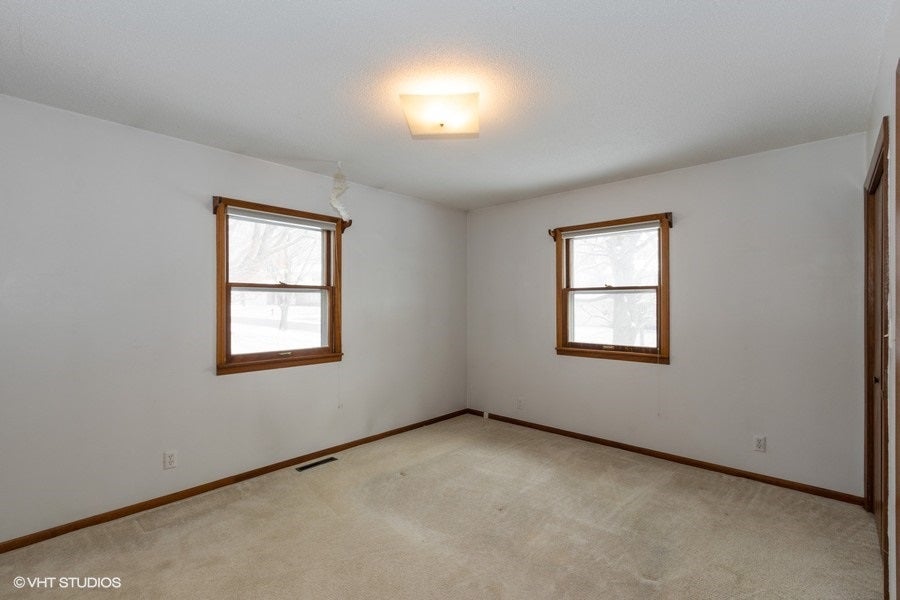 33 Post Iowa City, IA 52245 - Photo 7 of 15 Gallery Image 7